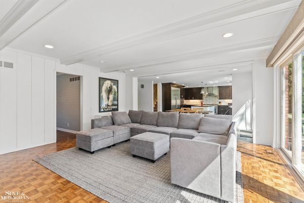 Interior, Kitchen, Living room, Pendant Lights, Recessed Lighting, Wood Texture Flooring