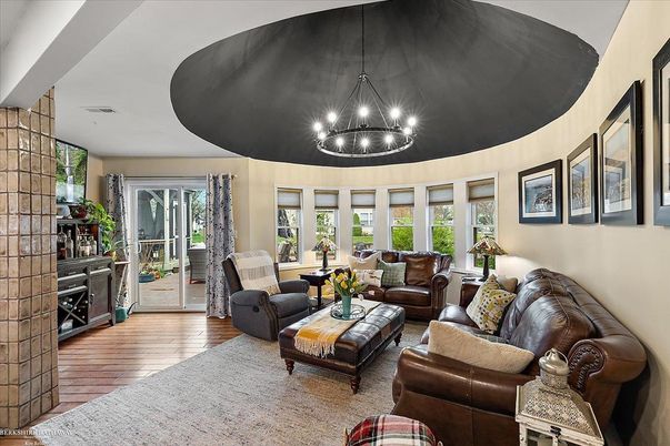 Chandelier, Interior, Living room, Pendant Lights, Wood Texture Flooring