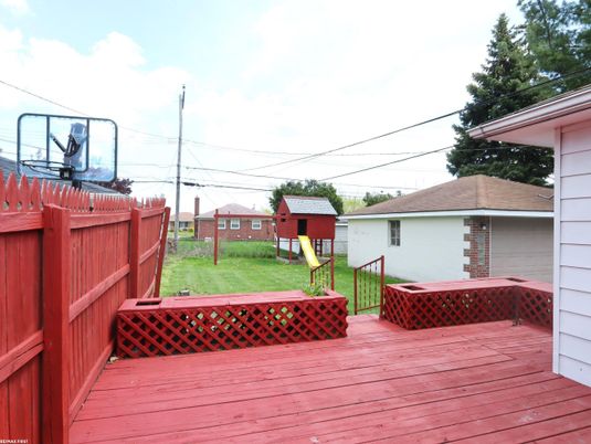 Backyard, Exterior, Playground