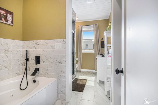 Bathroom, Interior, Marble, Marble Walls