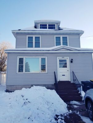 Exterior, Facade, American Foursquare