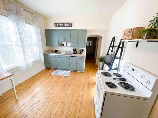 Interior, Kitchen, Wood Texture Flooring