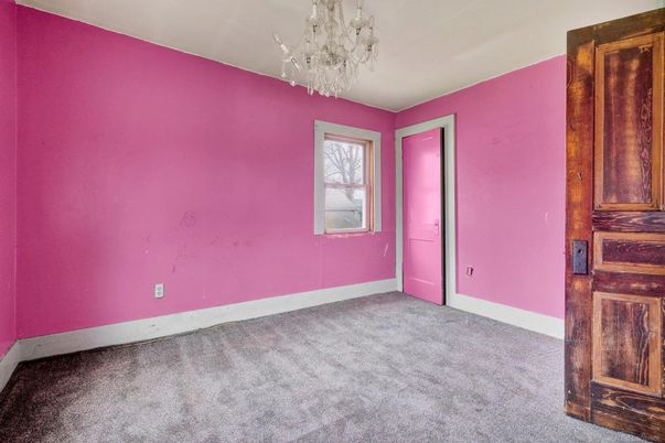 Chandelier, Empty room, Interior
