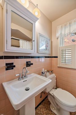 Bathroom, Interior