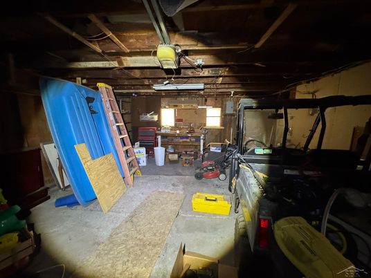 Garage, Interior