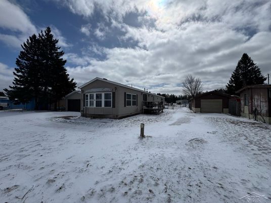 Backyard, Detached Garage, Exterior