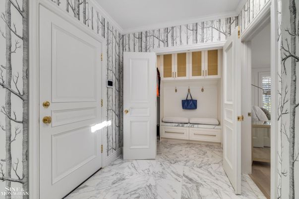 Interior, Marble