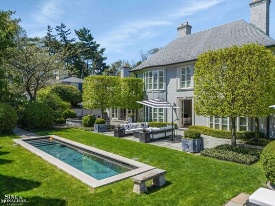 Backyard, Exterior, Pool
