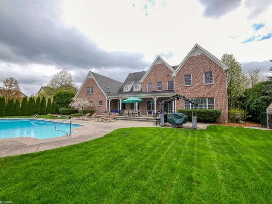 Backyard, Exterior, Pool