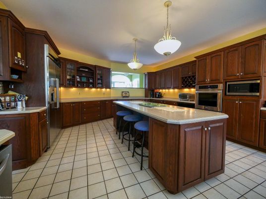 Interior, Kitchen, Pendant Lights, Stainless Steel Appliances
