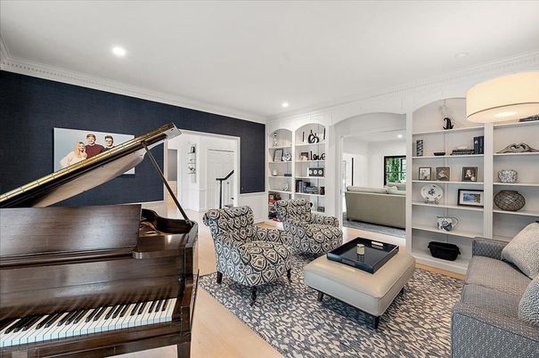 Interior, Living room, Piano, Recessed Lighting, Wood Texture Flooring