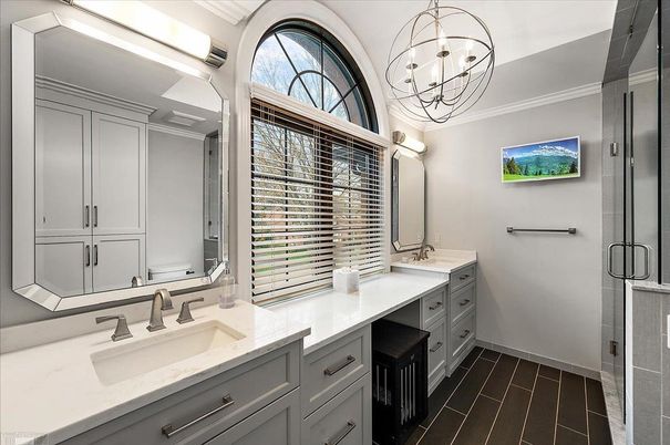 Bathroom, Dual Sink Vanities, Interior, Wood Texture Flooring