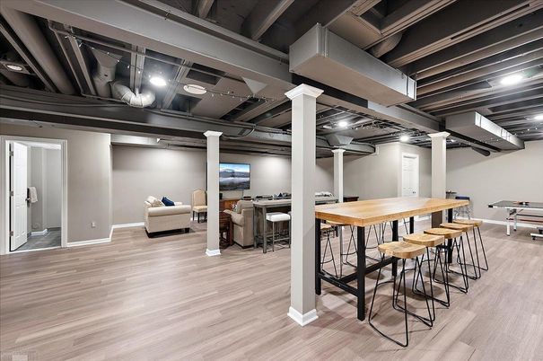Interior, Recessed Lighting, Wood Texture Flooring