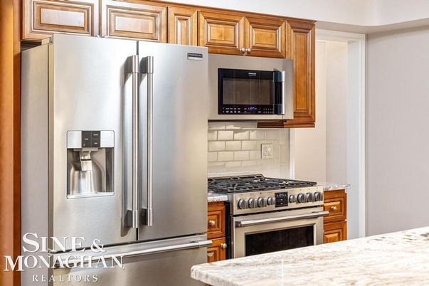 Interior, Kitchen, Stainless Steel Appliances