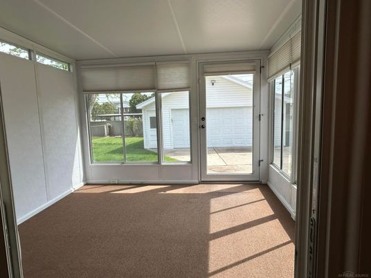 Empty room, Interior, Sun Room