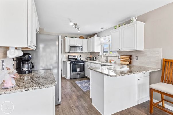 Interior, Kitchen, Pendant Lights, Stainless Steel Appliances, Wood Texture Flooring
