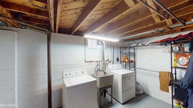 Interior, Washer, Wooden Beams, Wooden Ceilings