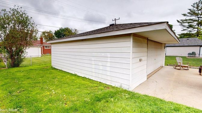 Backyard, Detached Garage, Exterior