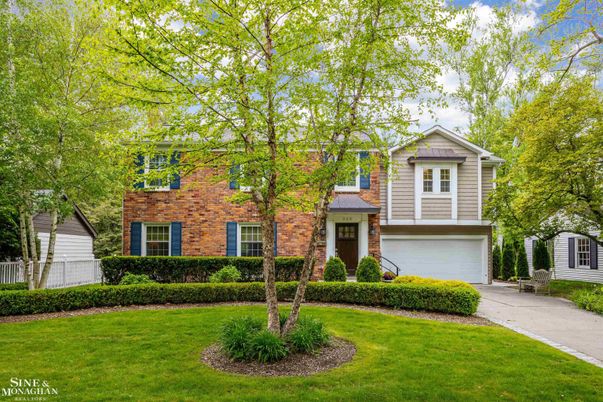Attached, Exterior, Facade, Brick Facade, Raised Ranch