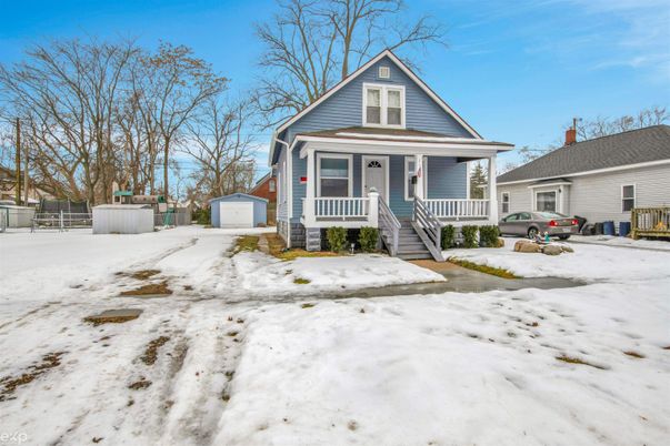Backyard, Detached Garage, Exterior, Facade, Queen Anne Victorian