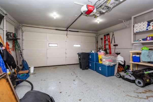 Garage, Interior