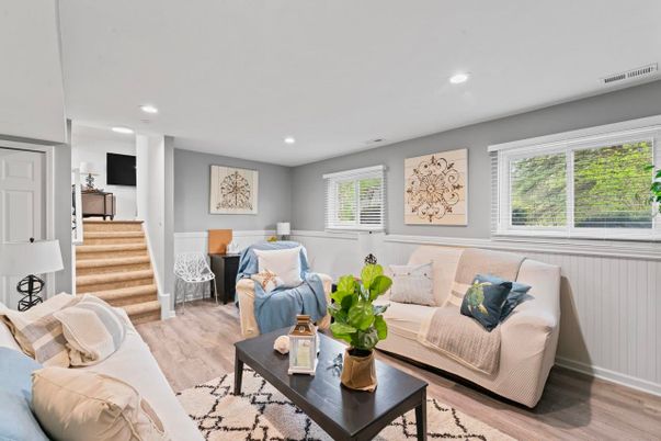 Interior, Living room, Recessed Lighting, Wood Texture Flooring