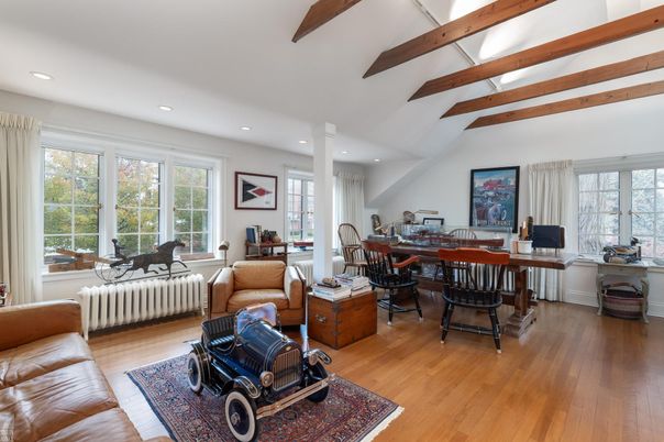 Home Office, Interior, Recessed Lighting, Wooden Beams, Wood Texture Flooring