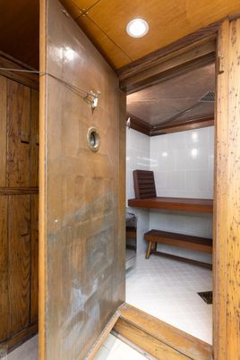 Bathroom, Interior, Recessed Lighting, Sauna Room