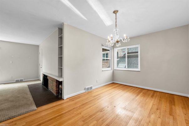 Chandelier, Empty room, Interior, Wood Texture Flooring