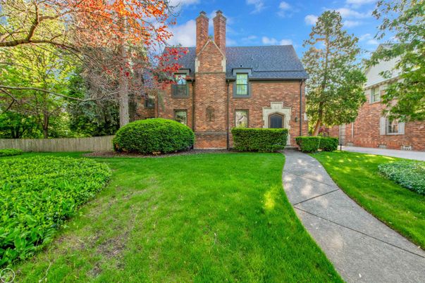 Exterior, Facade, Brick Facade, French Provincial