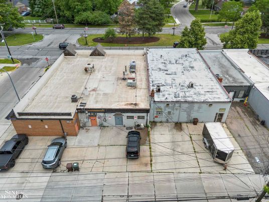 Exterior, Drone