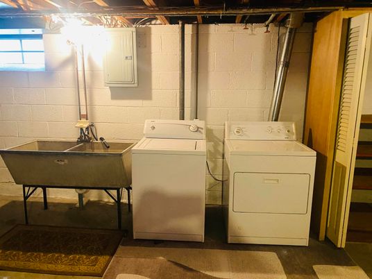 Interior, Stone Walls, Utility Closets, Washer