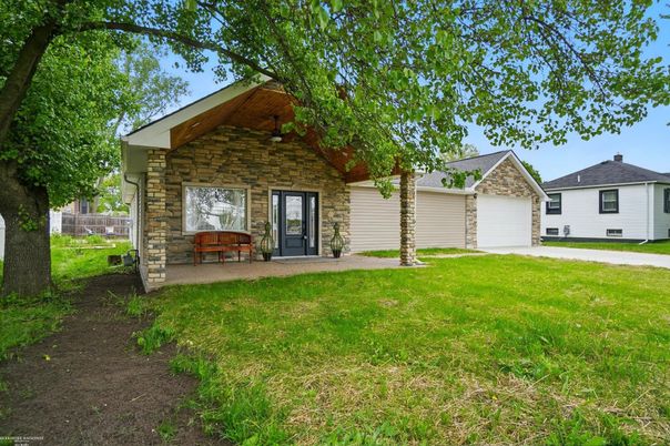 Backyard, Detached Garage, Exterior