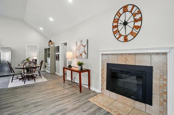Dining room, Fireplace, Interior, Recessed Lighting, Wood Texture Flooring