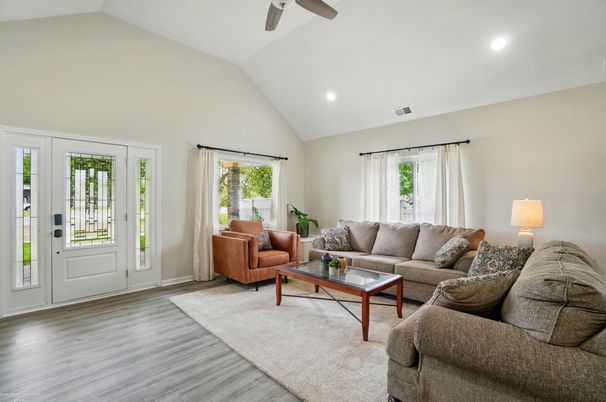 Interior, Living room, Recessed Lighting, Wood Texture Flooring