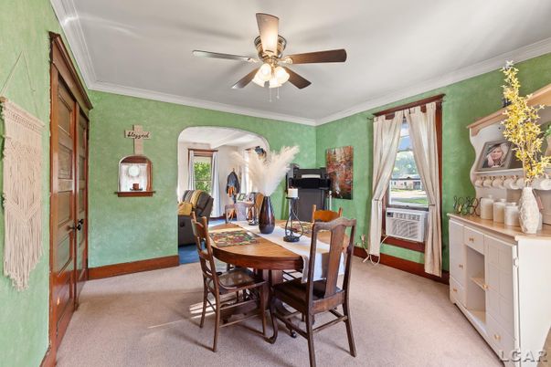 Dining room, Interior