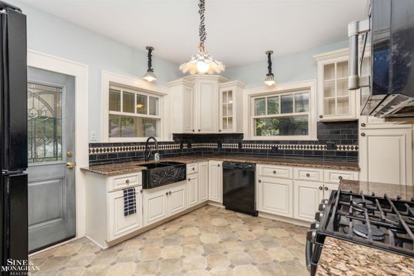 Interior, Kitchen, Pendant Lights