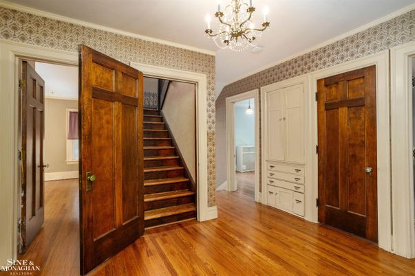 Chandelier, Interior, Wood Texture Flooring
