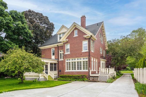 Exterior, Facade, Brick Facade, Queen Anne Victorian