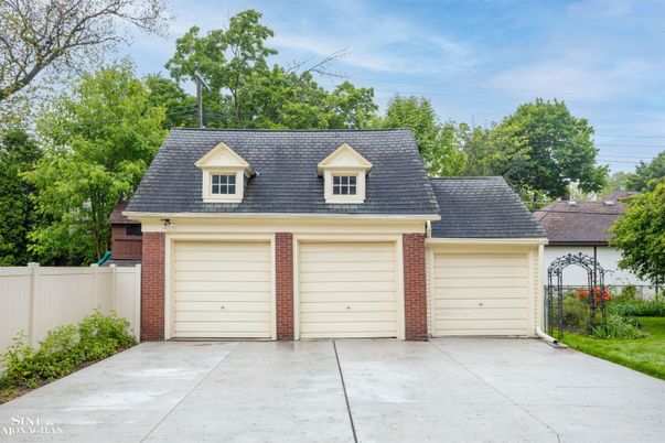 Attached, Exterior, Facade, Brick Facade, Cape Cod