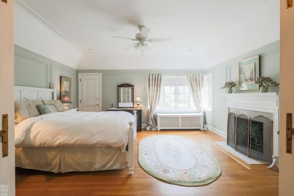 Bedroom, Fireplace, Interior, Wood Texture Flooring