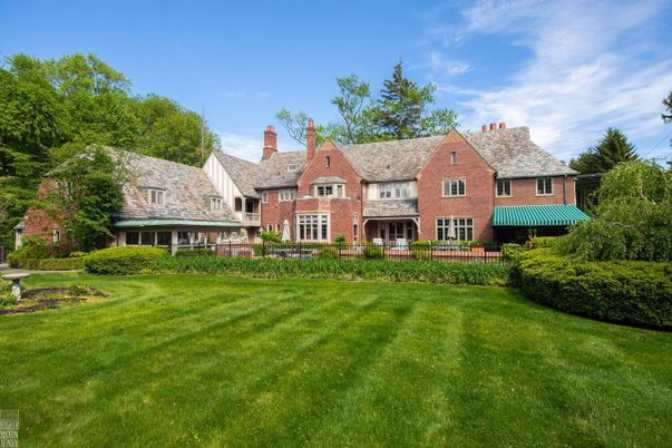 Backyard, Exterior, Facade, Brick Facade, French Provincial