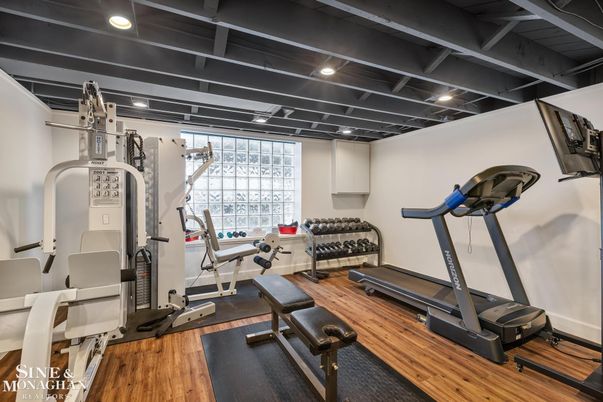 Fitness Equipment, Interior, Recessed Lighting, Wood Texture Flooring