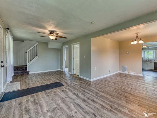 Empty room, Interior, Pendant Lights, Wood Texture Flooring