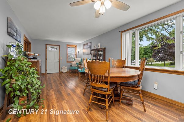 Dining room, Interior, Wood Texture Flooring