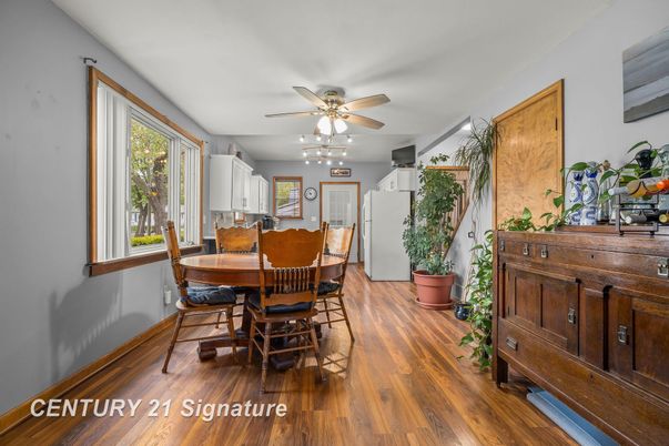 Dining room, Interior, Wood Texture Flooring