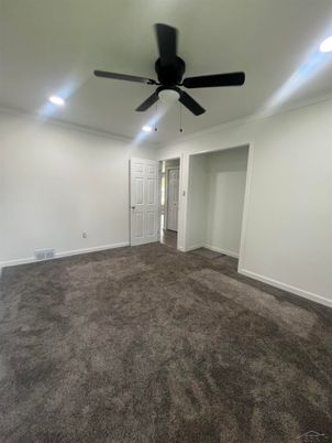 Empty room, Interior, Recessed Lighting