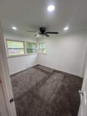Empty room, Interior, Recessed Lighting