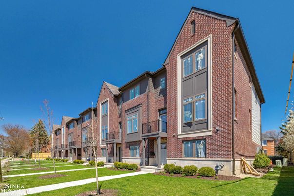 Exterior, Facade, Brick Facade, Rowhouse