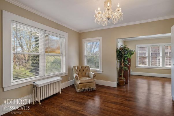 Chandelier, Interior, Wood Texture Flooring